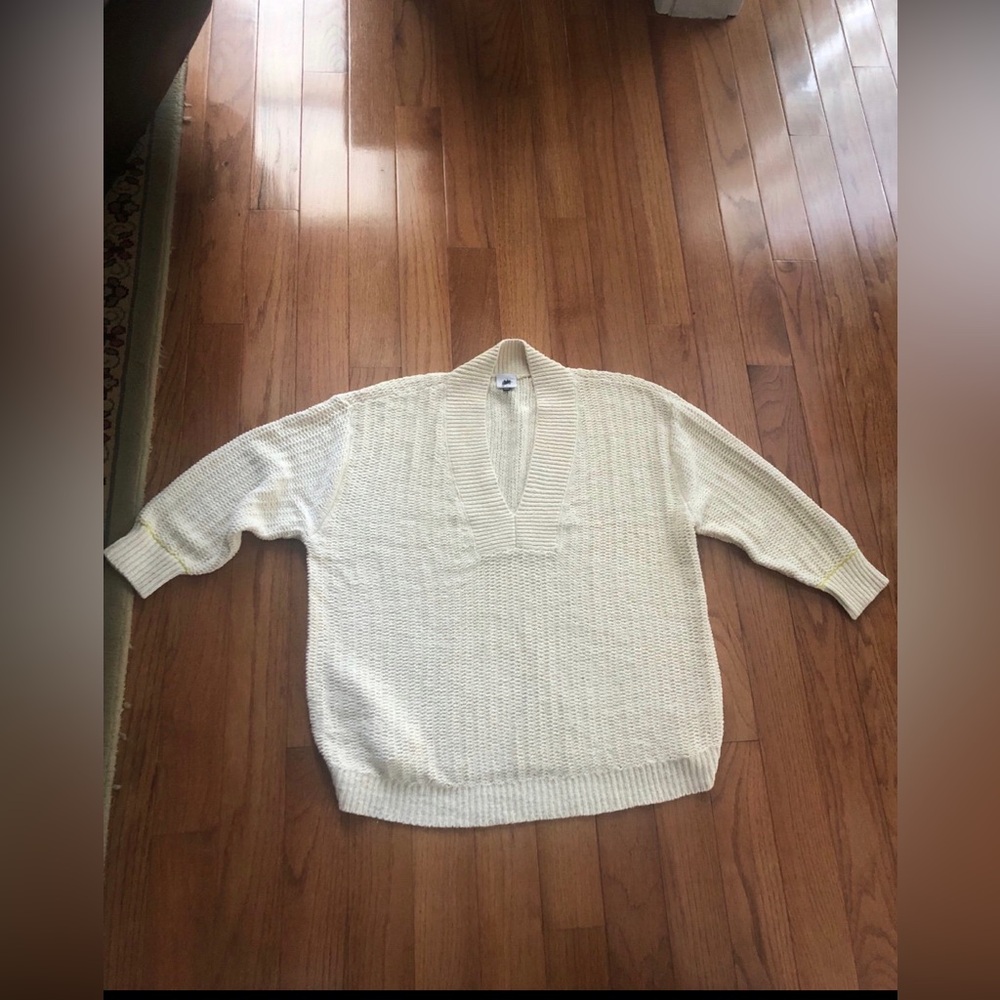 NWOT CAbi Croquet Cozy V-Neck Cream Knit Sweater Pullover Cotton Size Large - Picture 4 of 11